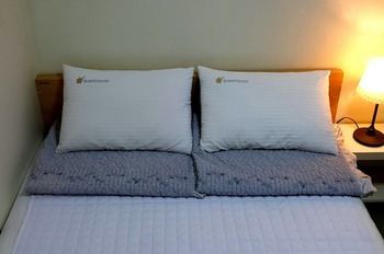 24 Guesthouse Kyunghee University Guest house 2*